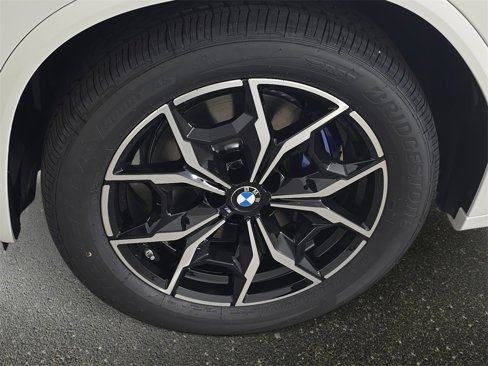 New 2025 BMW X4 M40i image 34