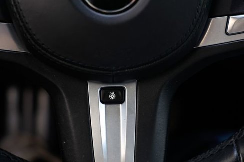 Used 2019 BMW M760i xDrive image 35