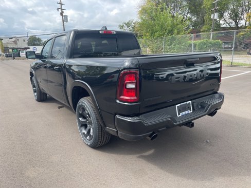 New 2026 RAM 1500 4x4 Crew Cab image 4