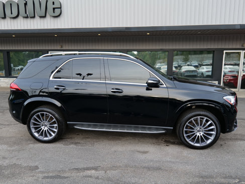 Used 2022 Mercedes-Benz GLE 450 4MATIC w/ AMG Line Exterior image 4