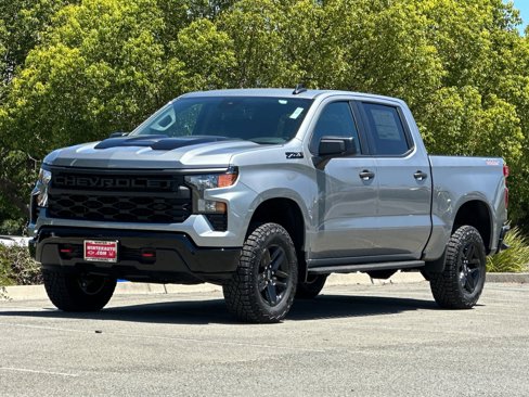 New 2025 Chevrolet Silverado 1500 Custom Trail Boss w/ LPO, Dark Essentials Package image 8