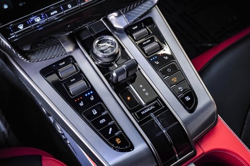 New 2025 Aston Martin Vanquish image 29