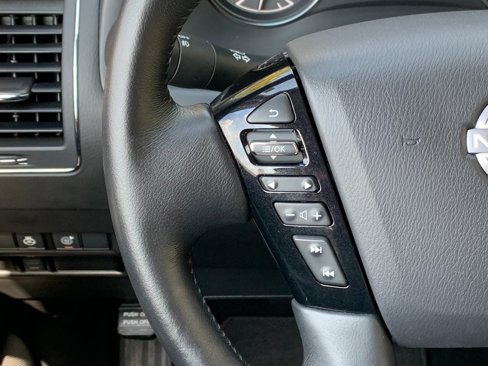 Used 2024 Nissan Armada SL w/ Captain's Chairs Package image 12