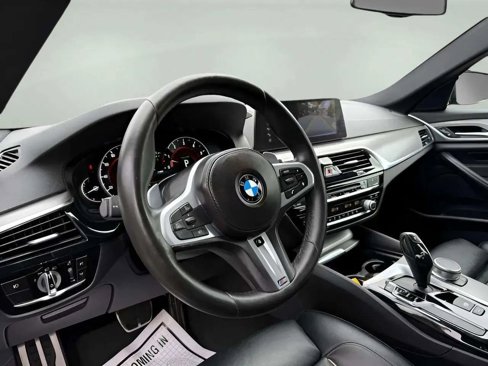Used 2018 BMW 540i xDrive w/ M Sport Package image 12
