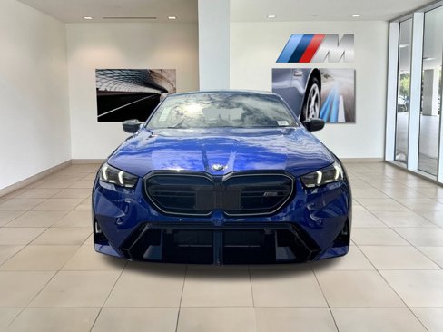 New 2026 BMW M5 w/ Executive Package image 3