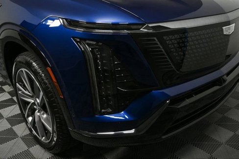 New 2026 Cadillac Vistiq Sport image 39