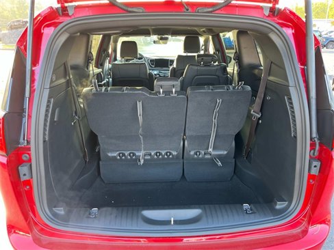 New 2026 Chrysler Voyager LX image 17