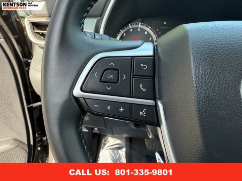 Used 2025 Toyota Highlander XLE image 20