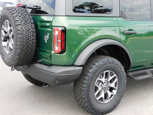 New 2024 Ford Bronco Badlands image 7