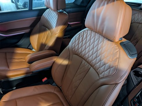 New 2026 BMW ALPINA XB7 image 14
