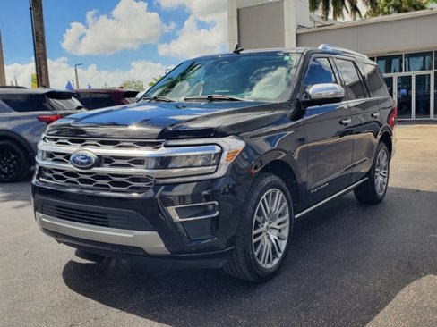 Certified 2022 Ford Expedition Platinum image 3