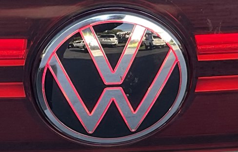 Used 2024 Volkswagen Atlas Cross Sport SE image 6