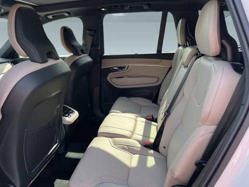 New 2026 Volvo XC90 B6 Ultra image 23