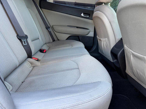 Used 2016 Kia Optima LX image 20