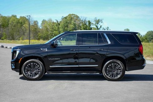 Used 2025 GMC Yukon Elevation image 8