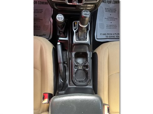 Used 2018 Jeep Wrangler Unlimited Sport S image 23
