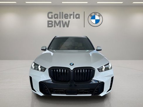 New 2026 BMW X5 xDrive40i w/ M Sport Package image 3