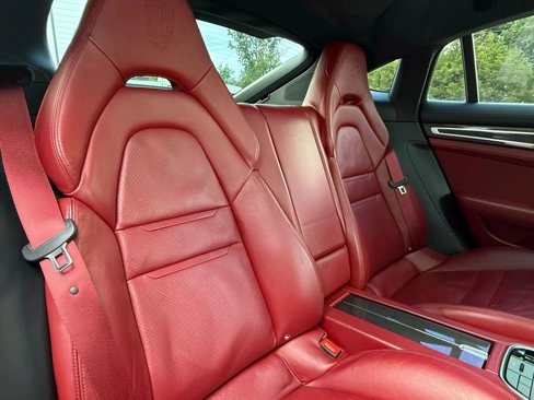 Used 2018 Porsche Panamera 4S image 51
