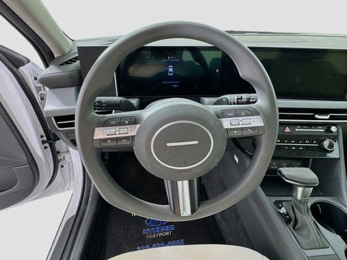 Certified 2025 Hyundai Sonata SE image 11