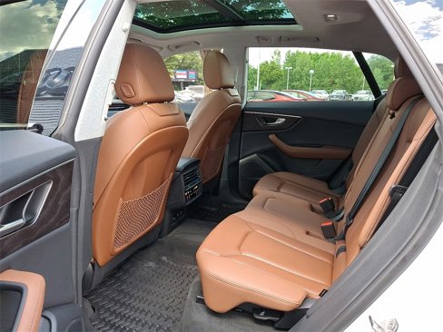 Certified 2023 Audi Q8 Premium Plus w/ Premium Plus Package image 17