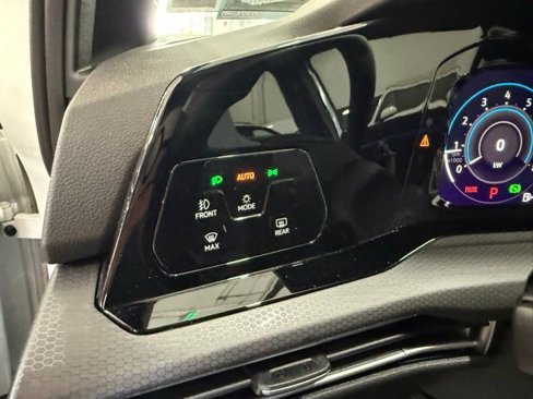 Certified 2024 Volkswagen GTI Autobahn image 11