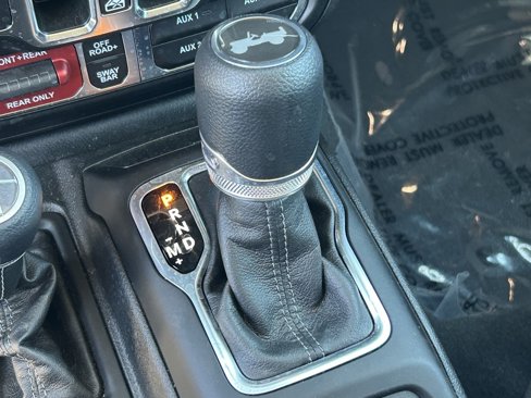 Used 2024 Jeep Wrangler Unlimited Rubicon w/ Safety Group image 19