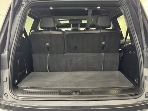 Used 2022 Jeep Wagoneer Series II w/ Premium Group I image 35