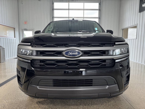 Used 2024 Ford Expedition XLT image 16