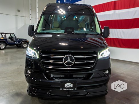 Used 2025 Mercedes-Benz Sprinter 3500 image 31