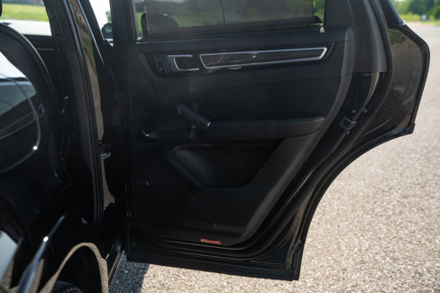 Used 2021 Porsche Cayenne GTS image 31
