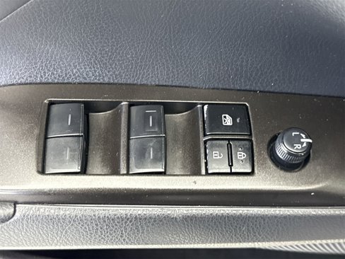 Used 2023 Toyota Camry LE image 18