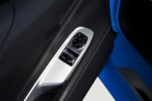 Used 2023 Chevrolet Corvette Stingray Coupe w/ Z51 Performance Package image 13