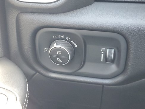 Used 2025 RAM 2500 Big Horn image 12