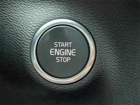 New 2026 Volvo XC40 B5 Ultra image 31