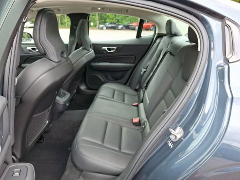 Used 2025 Volvo S60 B5 Plus image 13