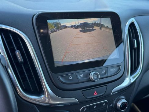 Used 2018 Chevrolet Equinox LT w/ Sun & Infotainment Package image 19