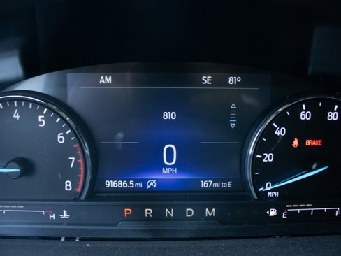 Used 2020 Ford Explorer XLT w/ Equipment Group 202A image 12
