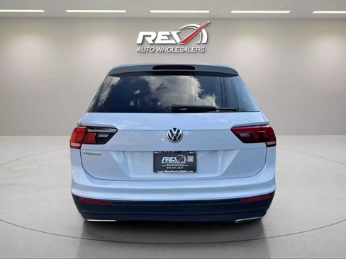 Used 2019 Volkswagen Tiguan S image 6