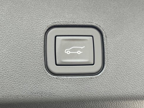 New 2026 Cadillac Lyriq Signature Sport image 12
