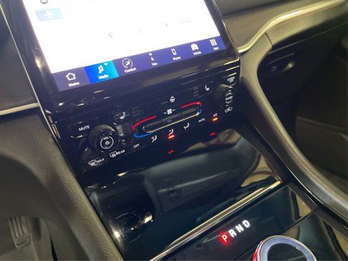 Certified 2023 Jeep Grand Cherokee L Limited image 19
