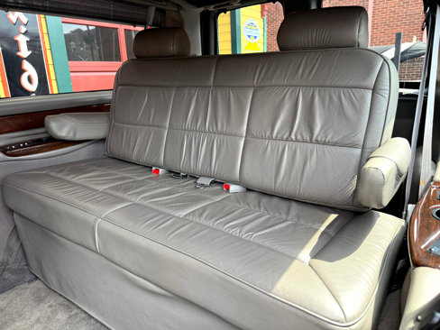Used 2004 Chevrolet Express 1500 w/ LS Preferred Equipment Group image 24