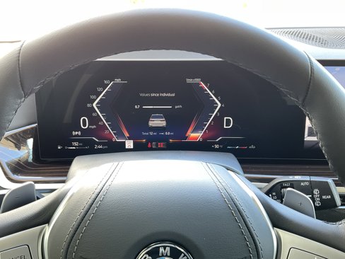 New 2026 BMW X7 xDrive40i w/ Premium Package image 14