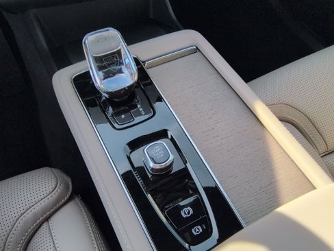 New 2026 Volvo XC90 B6 Ultra w/ Protection Package Premier image 22