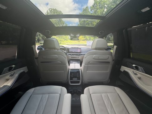 Used 2025 BMW X7 xDrive40i w/ M Sport Package image 58