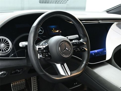 Used 2022 Mercedes-Benz EQS 580 4MATIC Sedan image 23