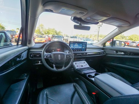 Used 2022 Lincoln Nautilus AWD w/ Premium Package image 14