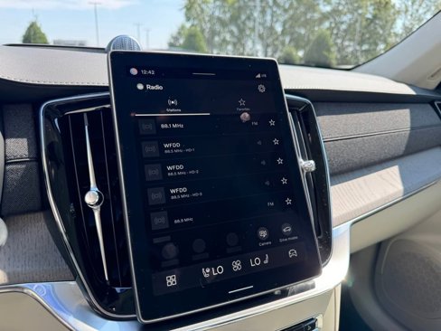 New 2026 Volvo XC90 B5 Ultra image 9