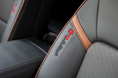 New 2026 GMC Canyon AT4 w/ Technology Plus Package image 16