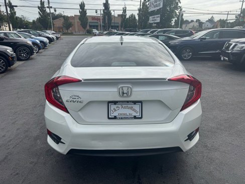 Used 2017 Honda Civic EX-T image 5