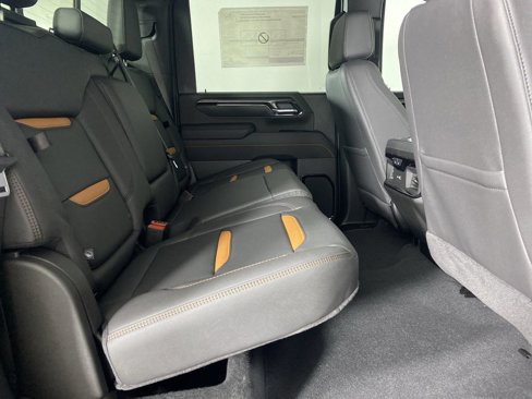 New 2025 GMC Sierra 2500 AT4 w/ AT4 Premium Plus Package image 29